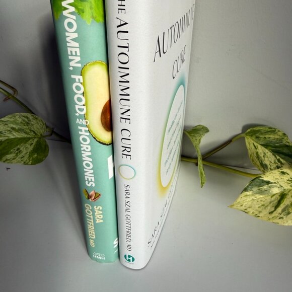 Sara Gottfried Hardcover Book Set | The Autoimmune Cure + Women, Food & Hormones - Picture 3 of 5